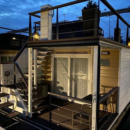 Floating House Blue Moon Villa ปอร์โตรอซ ภายนอก รูปภาพ